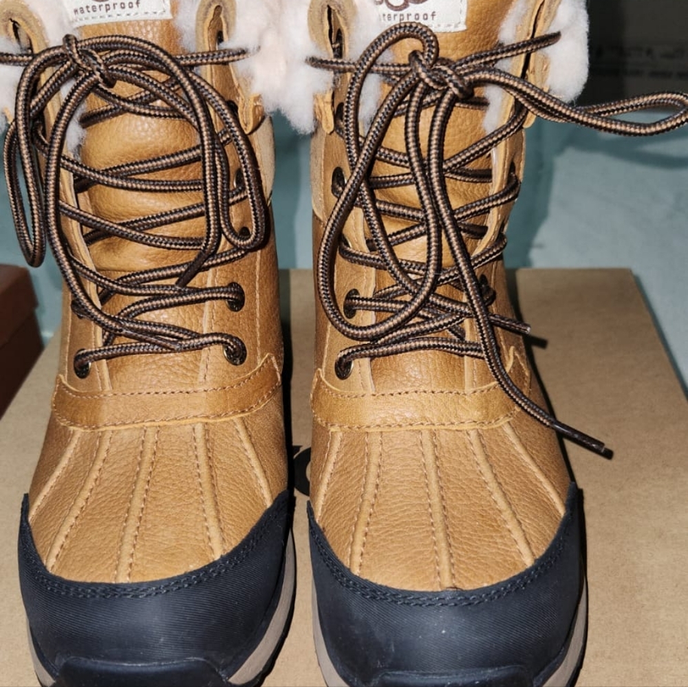 Boots - Picture 4 of 4